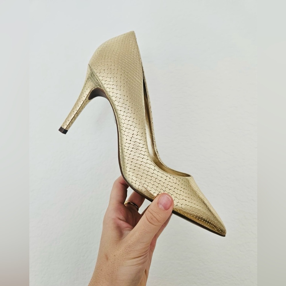 Arezzo Italian Leather Elegant Gold Stiletto Heels SZ IT40 NWB